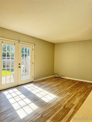 1206 Seth Johnson Drive