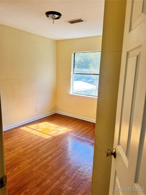 1206 Seth Johnson Drive