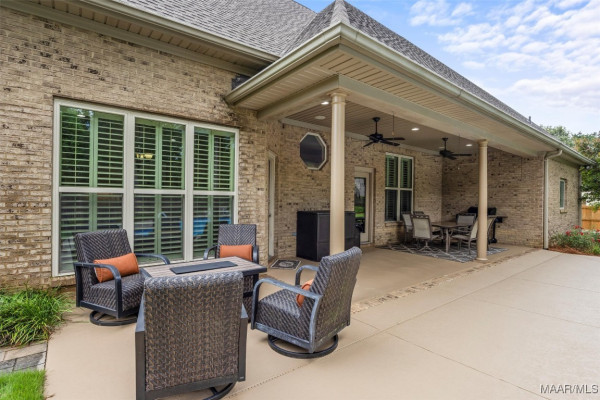 128 Fox Glen Lair .