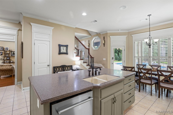 128 Fox Glen Lair .