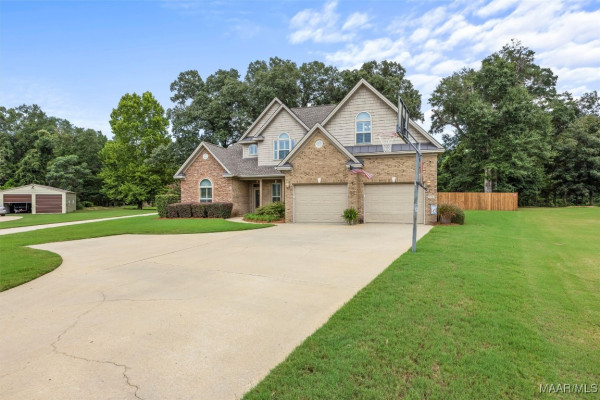 128 Fox Glen Lair .