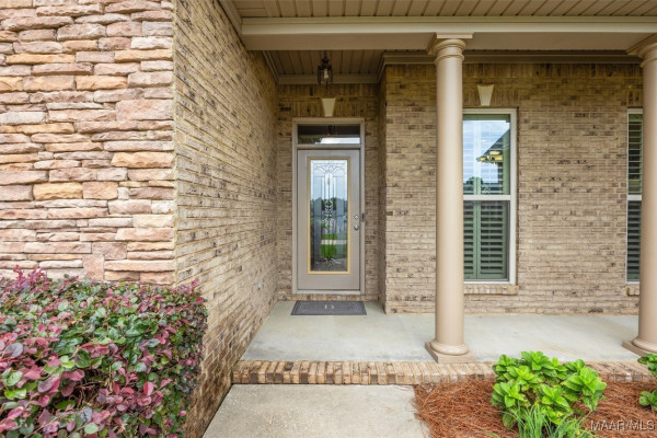 128 Fox Glen Lair .