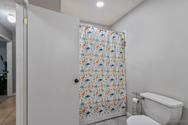 824 County Road 1 . N