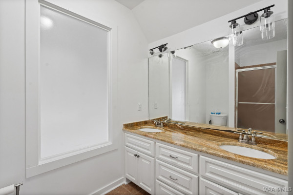 5 Avenue of the Waters .