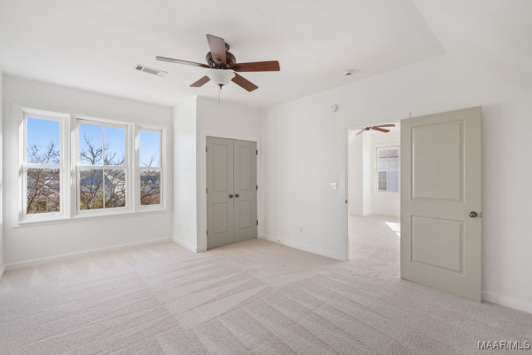 5 Avenue of the Waters .