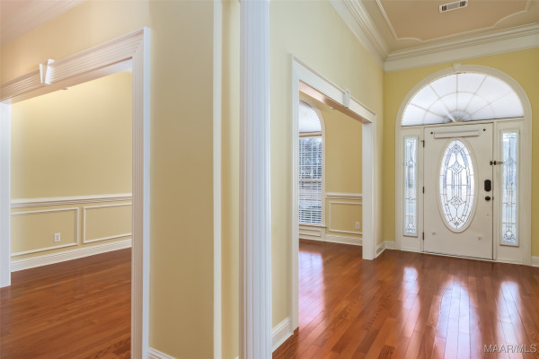 404 Grove Park Loop