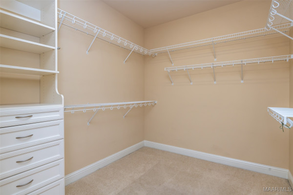 404 Grove Park Loop