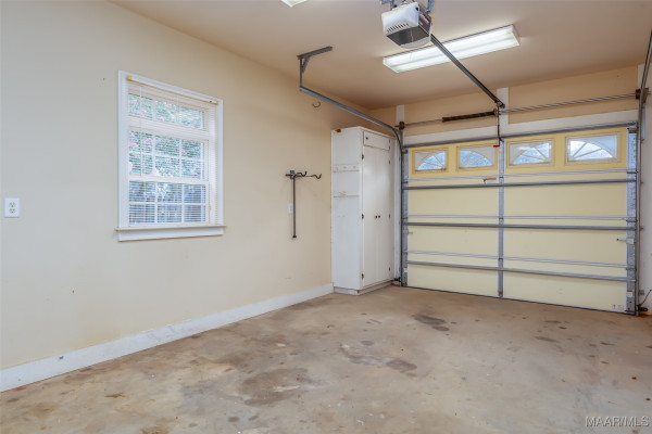 404 Grove Park Loop