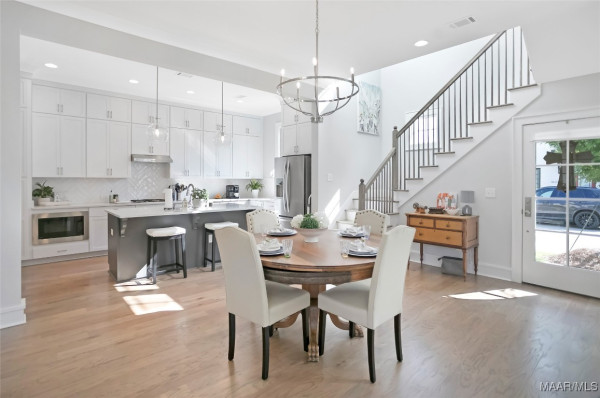 4638 Bloomsbury Street