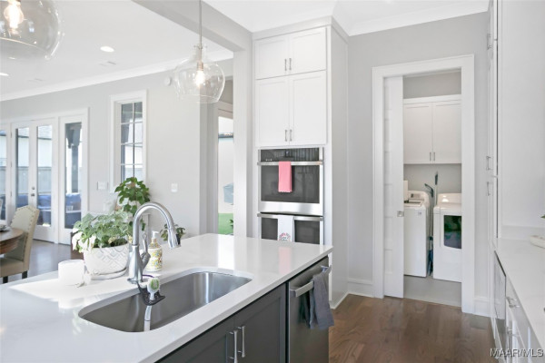 4638 Bloomsbury Street