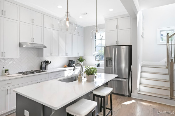 4638 Bloomsbury Street