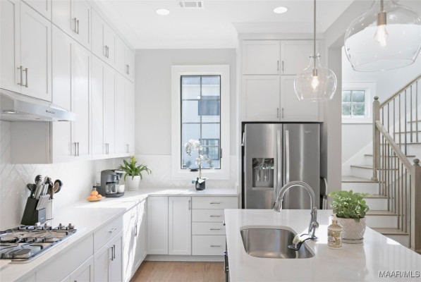 4638 Bloomsbury Street