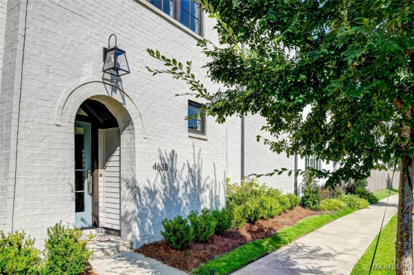 4638 Bloomsbury Street