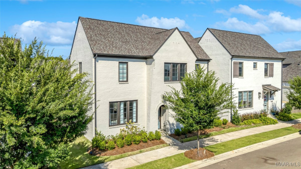 4638 Bloomsbury Street