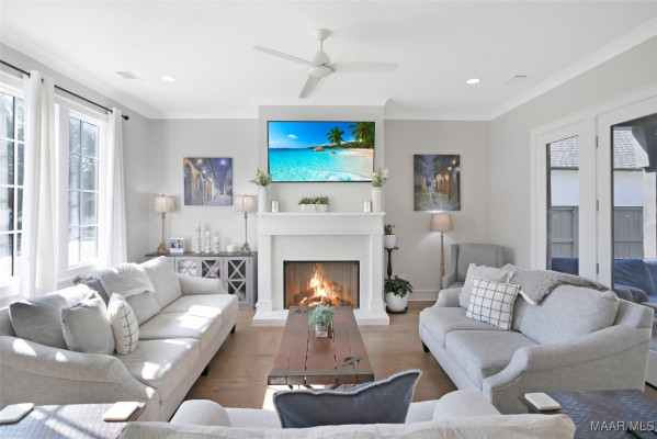 4638 Bloomsbury Street