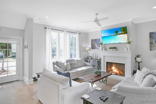 4638 Bloomsbury Street