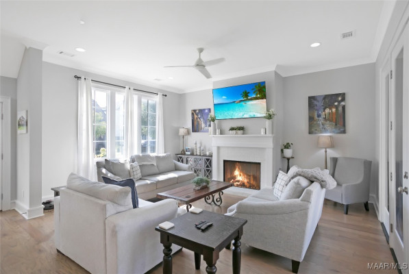 4638 Bloomsbury Street