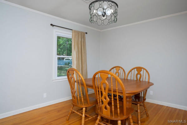 925 GREEN FOREST Drive