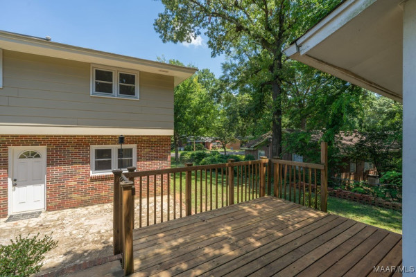 925 GREEN FOREST Drive