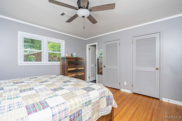 925 GREEN FOREST Drive