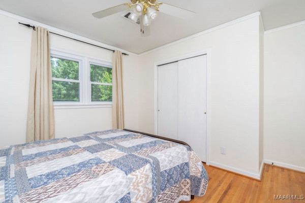 925 GREEN FOREST Drive