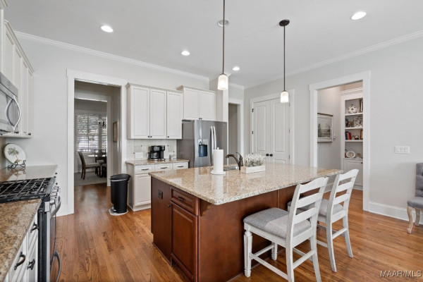 34 Double Oak Avenue