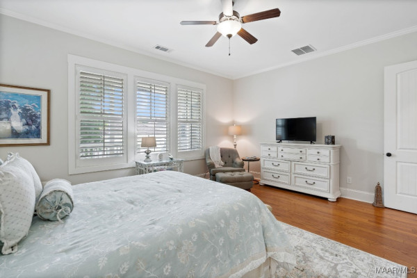 34 Double Oak Avenue