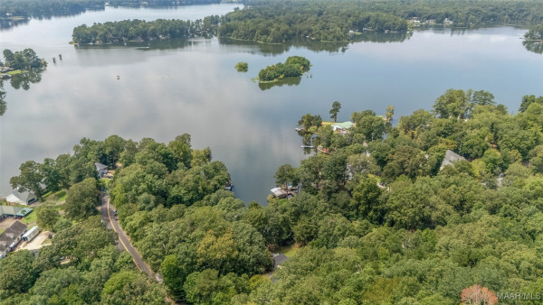 555 Shady Acres Drive