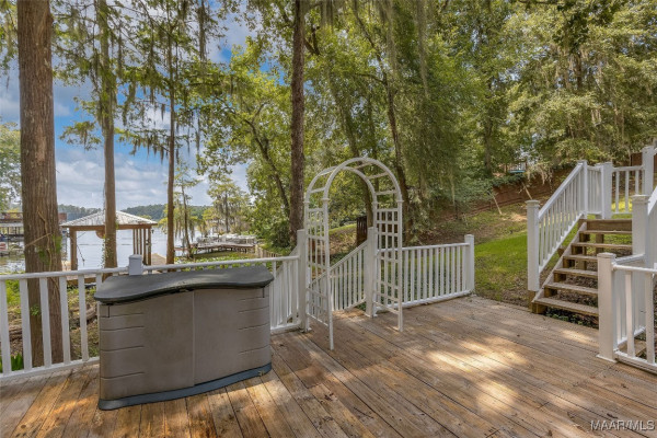 555 Shady Acres Drive