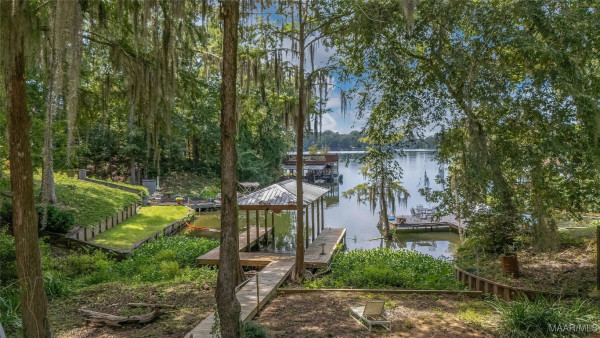 555 Shady Acres Drive