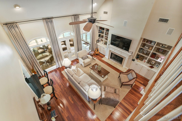 7149 PINECREST Drive