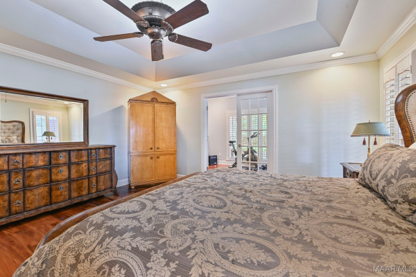 7149 PINECREST Drive