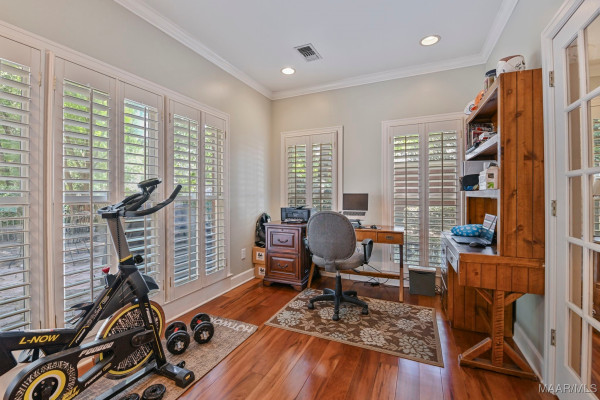 7149 PINECREST Drive