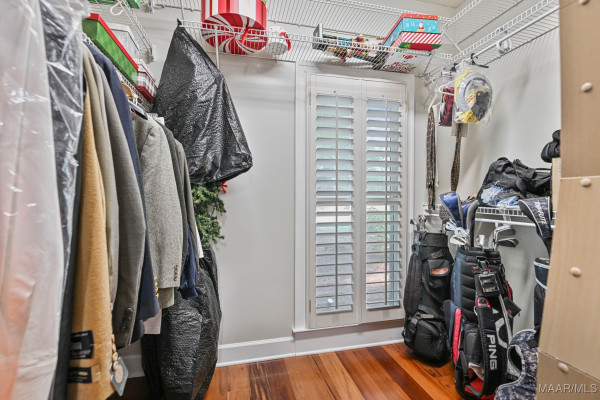 7149 PINECREST Drive