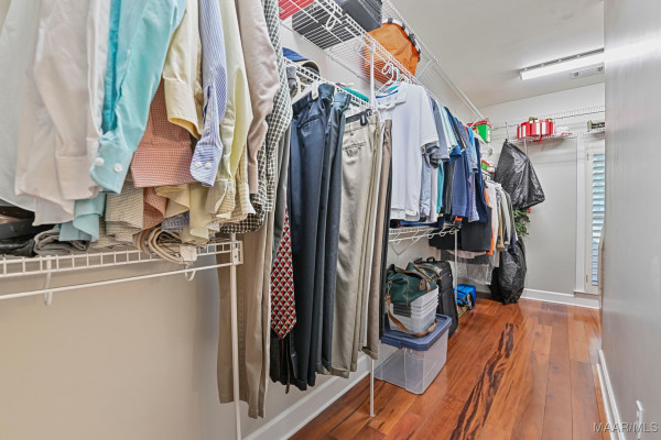 7149 PINECREST Drive