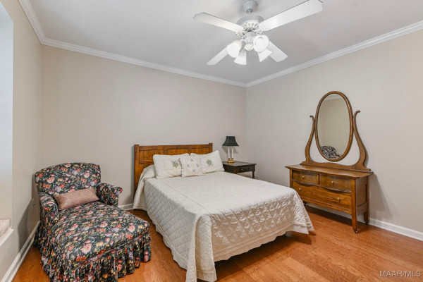 7149 PINECREST Drive