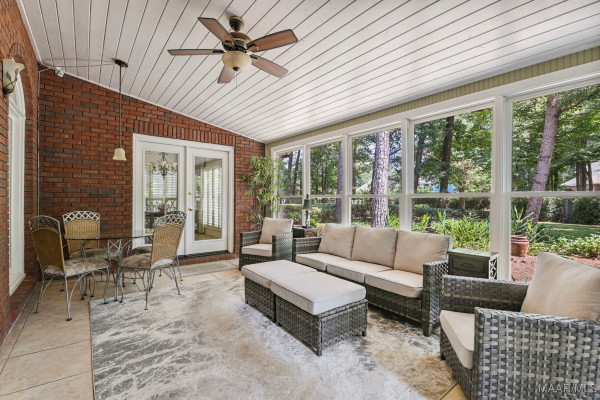 7149 PINECREST Drive