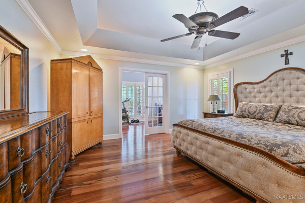 7149 PINECREST Drive