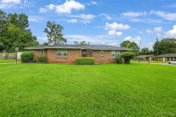 5302 Connie Circle