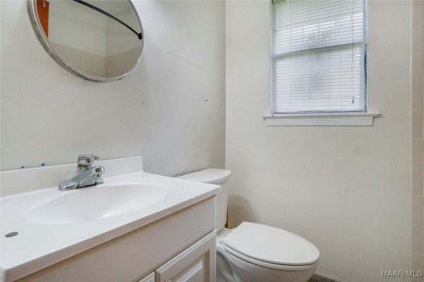 5302 Connie Circle