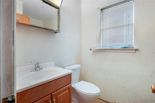 5302 Connie Circle