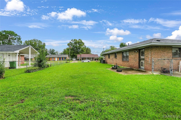 5302 Connie Circle