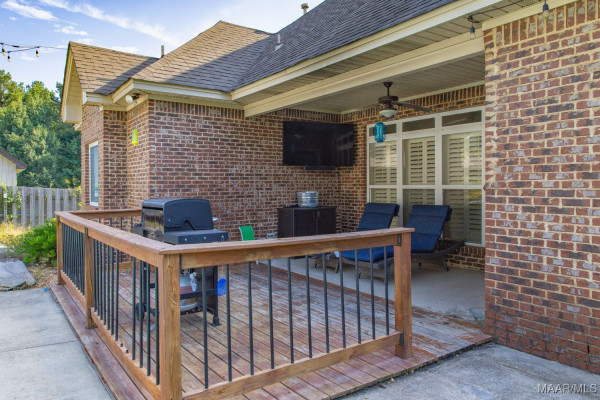 20 Green Laurel Cove