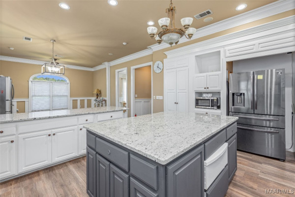9462 Alysbury Place