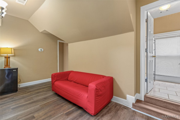 9462 Alysbury Place