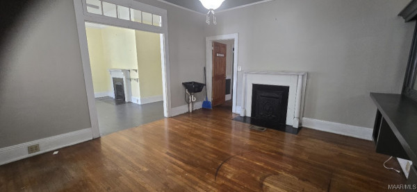 1807 W 3rd Street