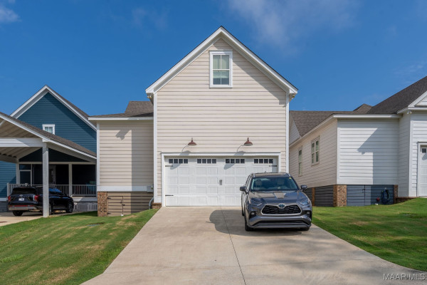 124 Hillbrook Drive