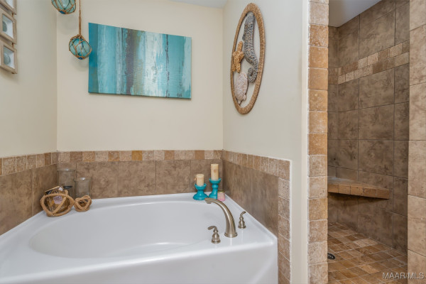 8233 RYAN RIDGE Loop