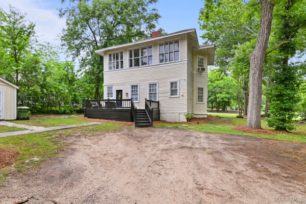 264 E Fairview Avenue