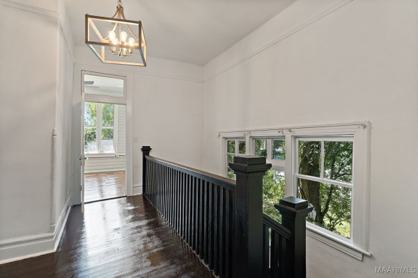 264 E Fairview Avenue